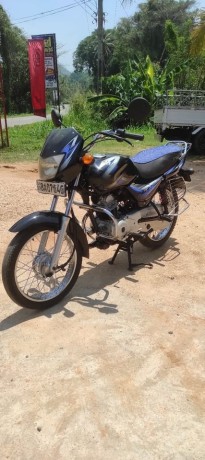 bajaj-ct-100-big-0