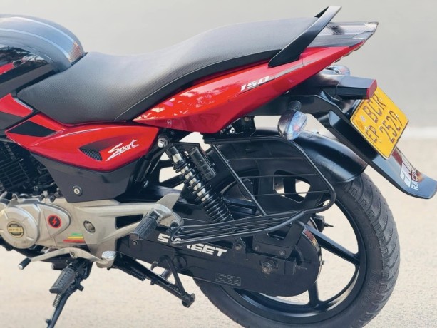 pulsar-150-1515-model-big-4