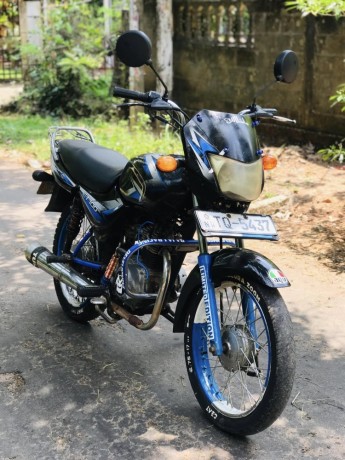 bajaj-ct-100-big-0