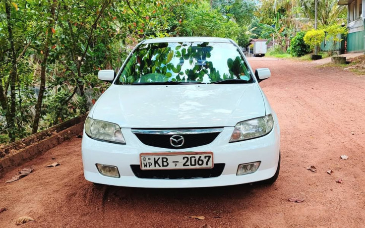 mazda-familiya-bj5p-big-1