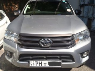 toyota-hilux