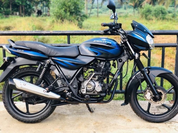 bajaj-discover-125-big-2