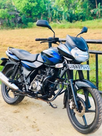 bajaj-discover-125-big-0