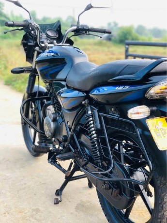 bajaj-discover-125-big-4