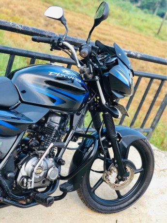 bajaj-discover-125-big-1