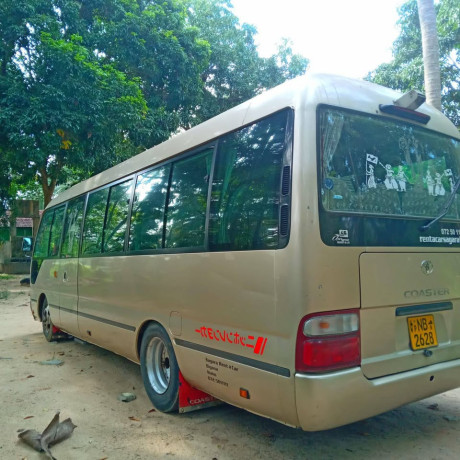 toyota-coaster-big-4