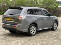 mitsubishi-outlander-phev-small-3